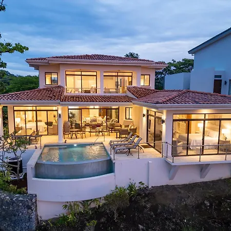 Casa Bella - Pacifico Villa